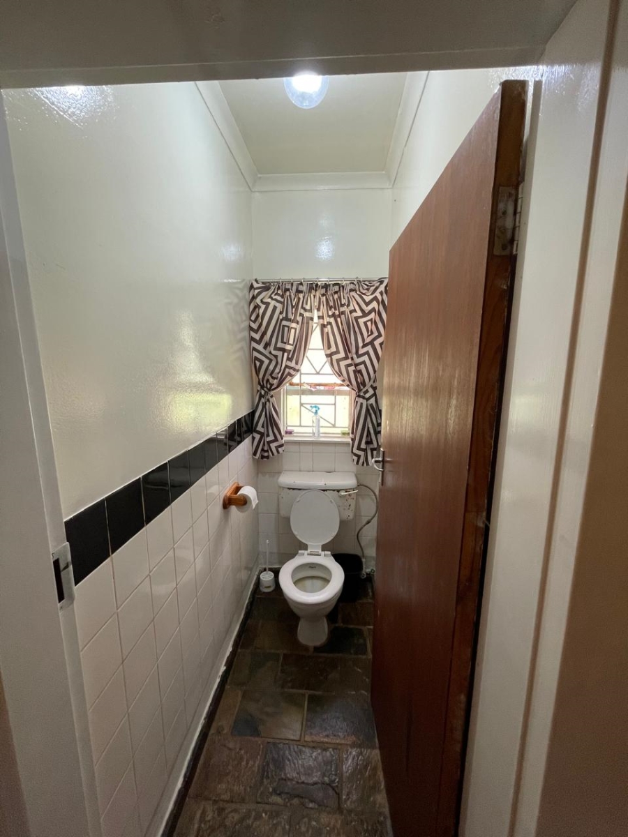 6 Bedroom Property for Sale in Bloemhof Rural North West